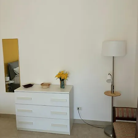 Modern Workspace - Lift, Ac & Local Vibes Appartamento *