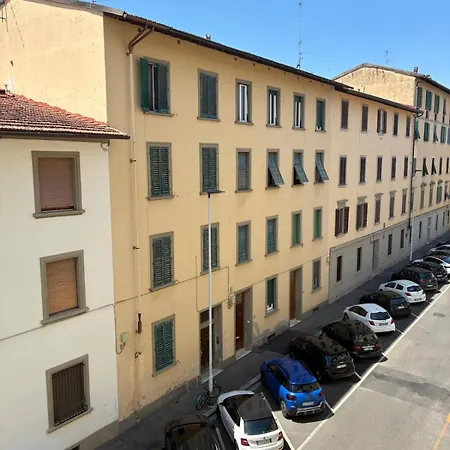 Modern Workspace - Lift, Ac & Local Vibes Appartamento Firenze
